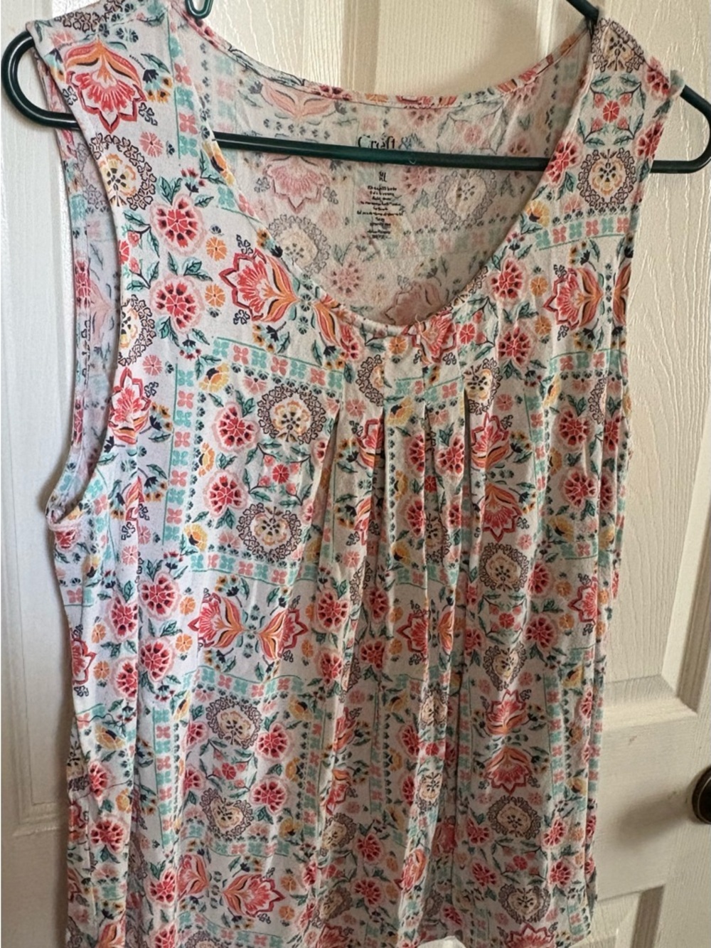 croft & barrow Multicolor Floral Sleeveless Tank